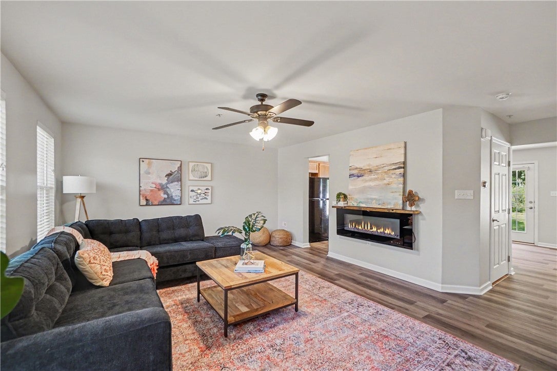 284 Broadstone Dr