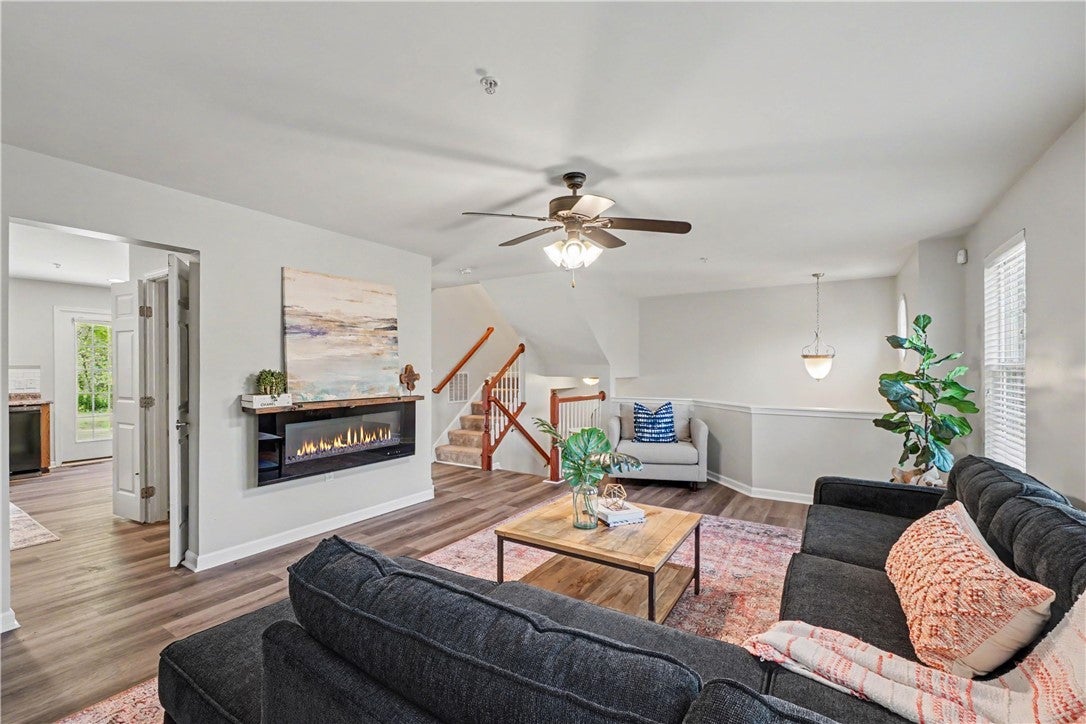 284 Broadstone Dr