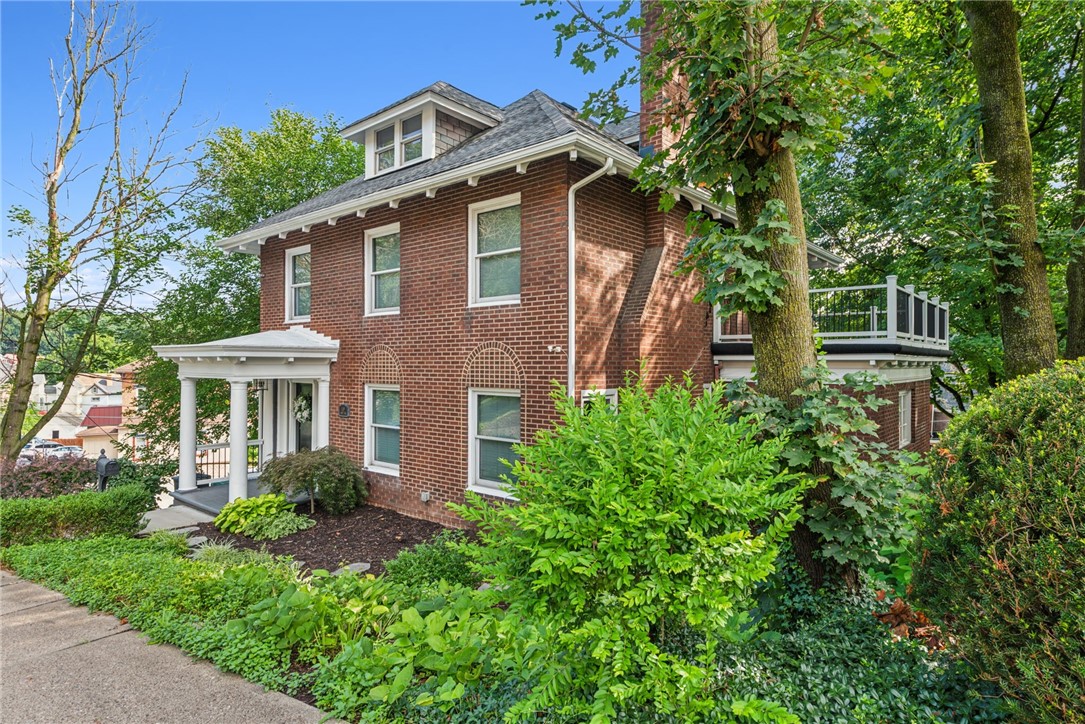 119 Morey Pl