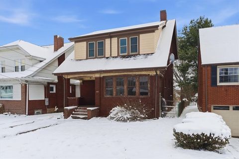 Photo of 1437 Orchlee St, Pittsburgh, PA 15212 (MLS # 1746554)