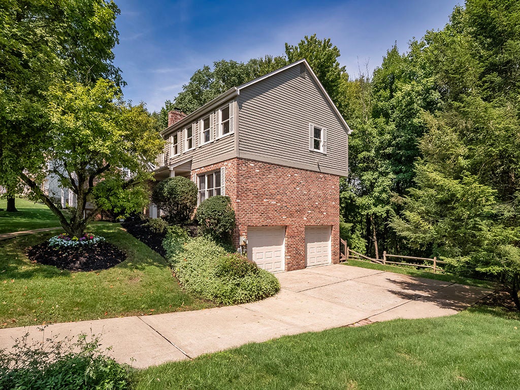605 Wiltshire Court