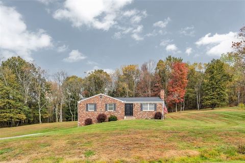 Photo of 2573 Elgro Rd, Gibsonia, PA 15044 (MLS # 1727341)