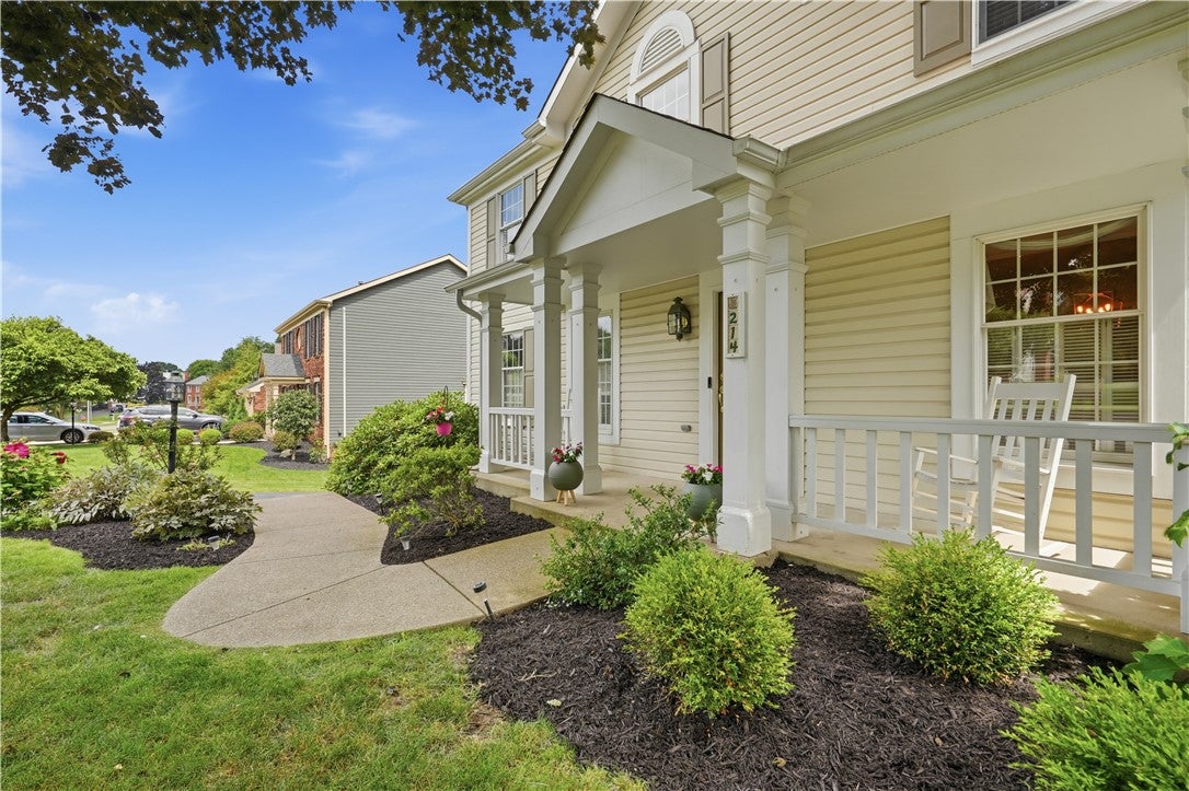 214 Thornwood Ct