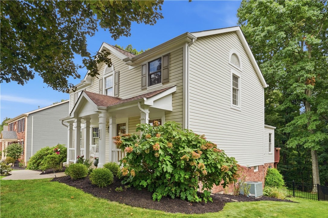 214 Thornwood Ct