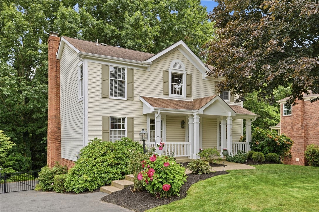 214 Thornwood Ct