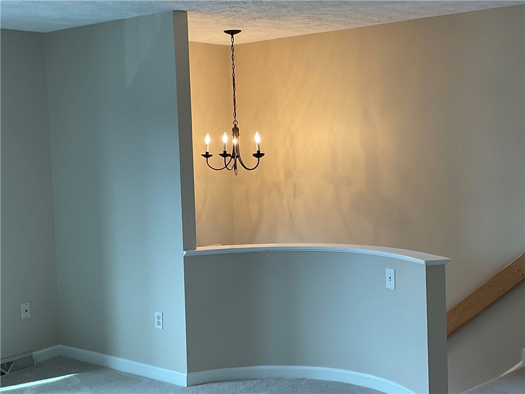 2643 Hunters Point Drive