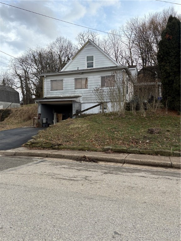 512 Clark Ave Ave, Jeannette, Pennsylvania image 1