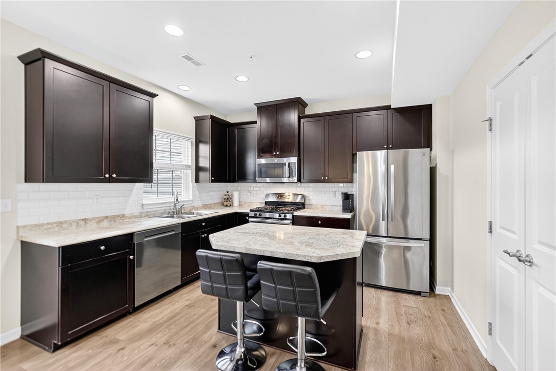 Carnegie, Pennsylvania 15106, United States, 3 Bedrooms Bedrooms, ,3 BathroomsBathrooms,Residential,Active,178280