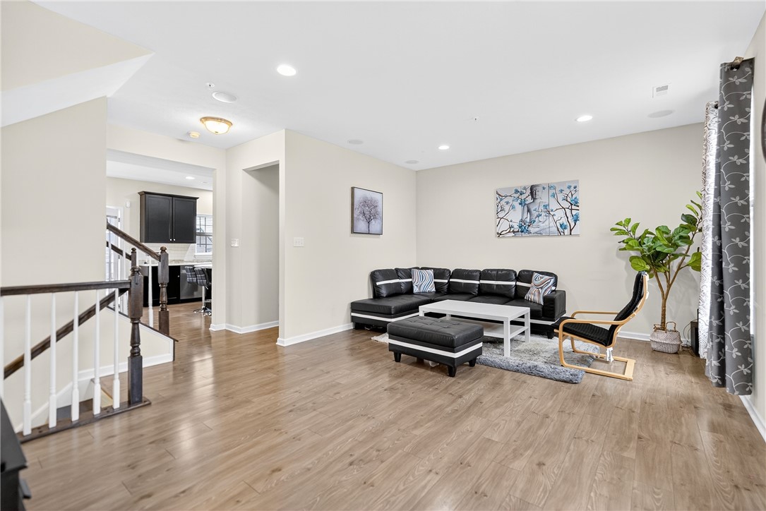 Carnegie, Pennsylvania 15106, United States, 3 Bedrooms Bedrooms, ,3 BathroomsBathrooms,Residential,Active,178280