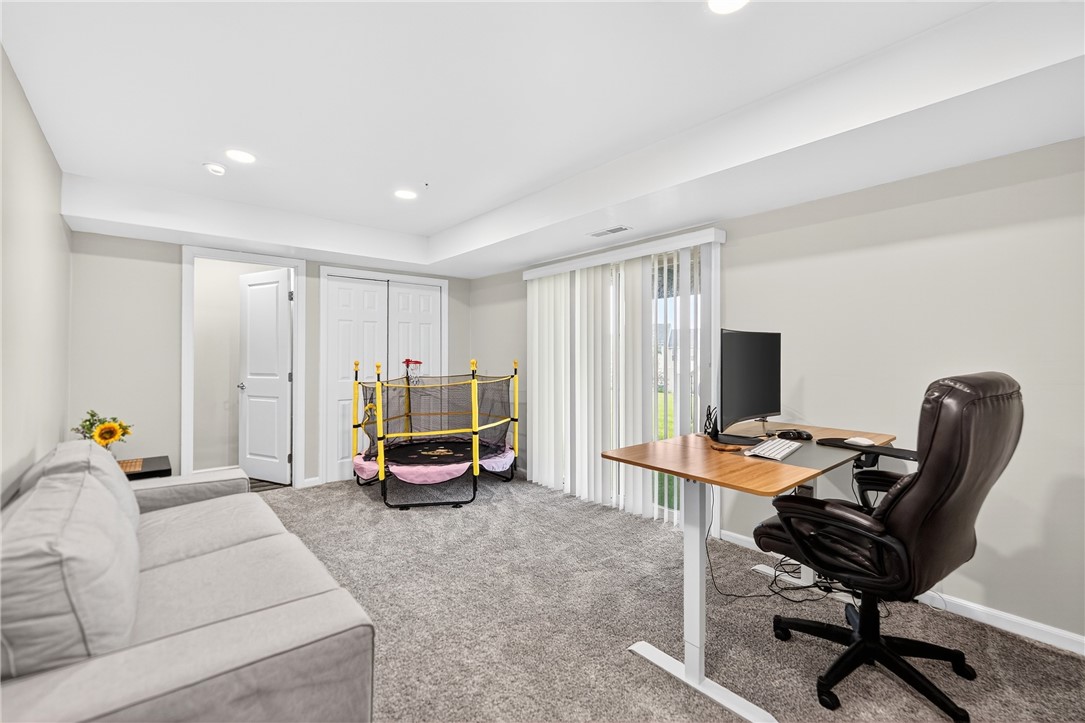 Carnegie, Pennsylvania 15106, United States, 3 Bedrooms Bedrooms, ,3 BathroomsBathrooms,Residential,Active,178280