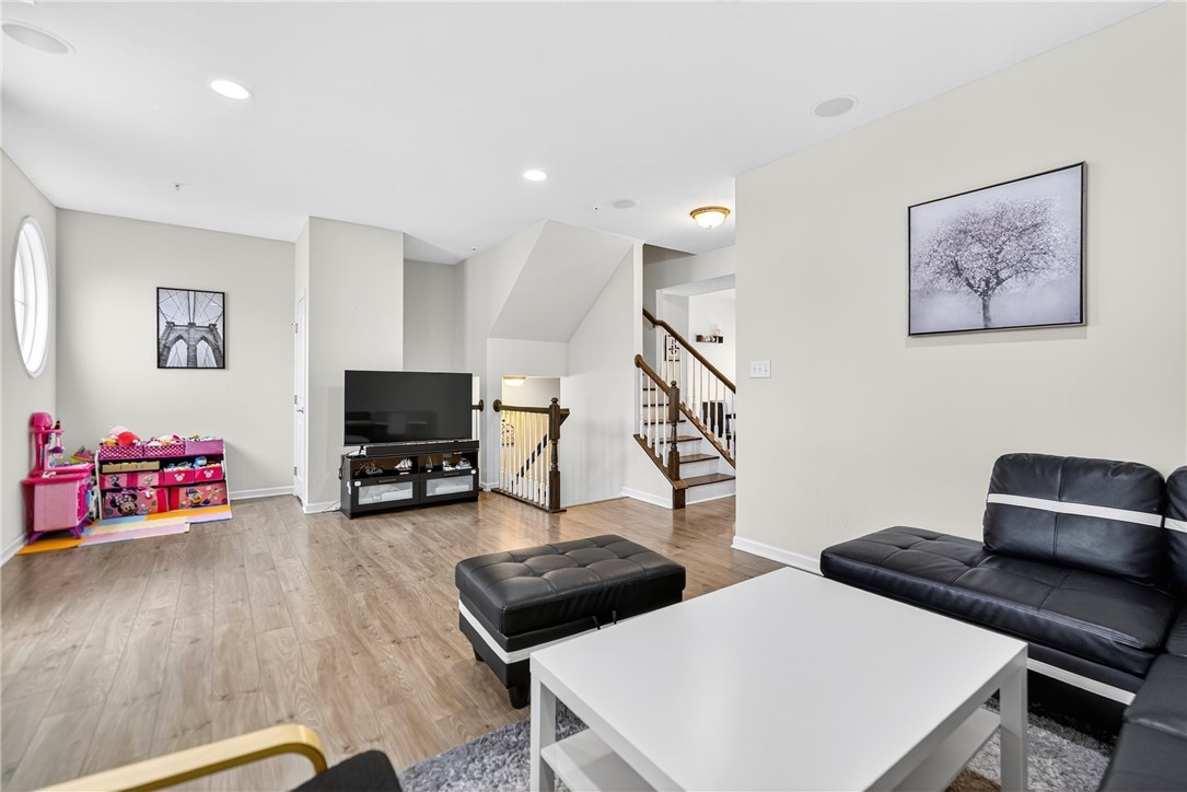 Carnegie, Pennsylvania 15106, United States, 3 Bedrooms Bedrooms, ,3 BathroomsBathrooms,Residential,Active,178280