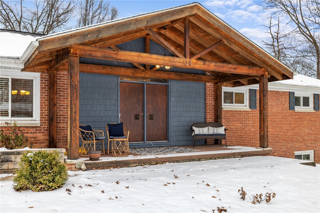 Neshannock Twp, Pennsylvania 16105, United States, 5 Bedrooms Bedrooms, ,4 BathroomsBathrooms,Residential,Active,6545