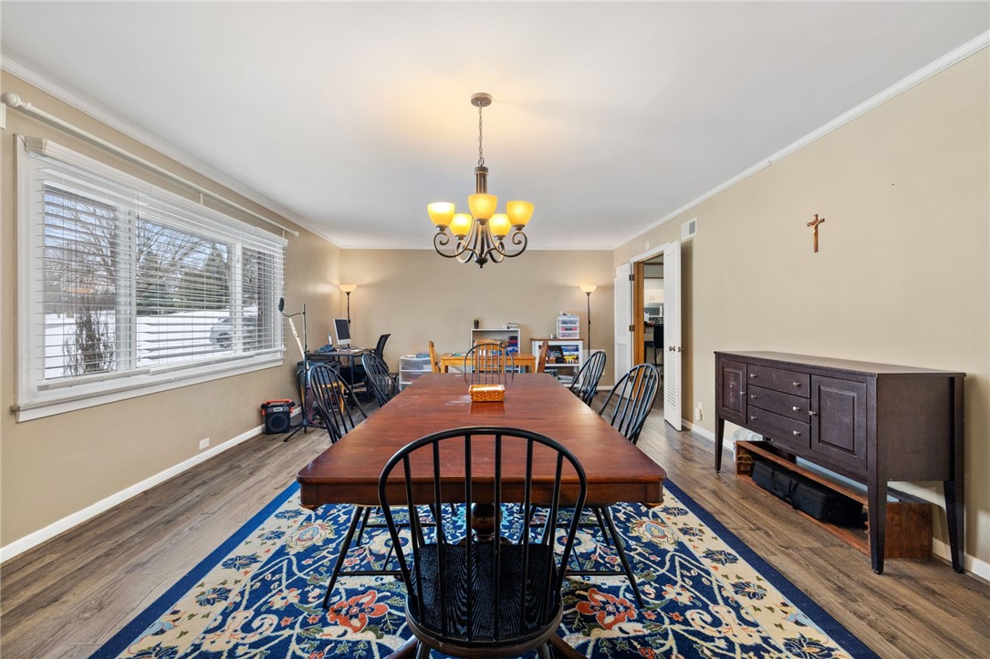 Neshannock Twp, Pennsylvania 16105, United States, 5 Bedrooms Bedrooms, ,4 BathroomsBathrooms,Residential,Active,6545