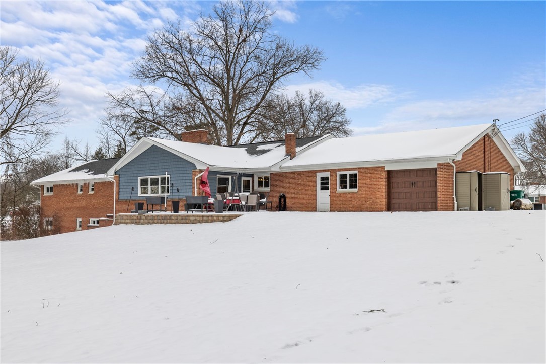 Neshannock Twp, Pennsylvania 16105, United States, 5 Bedrooms Bedrooms, ,4 BathroomsBathrooms,Residential,Active,6545
