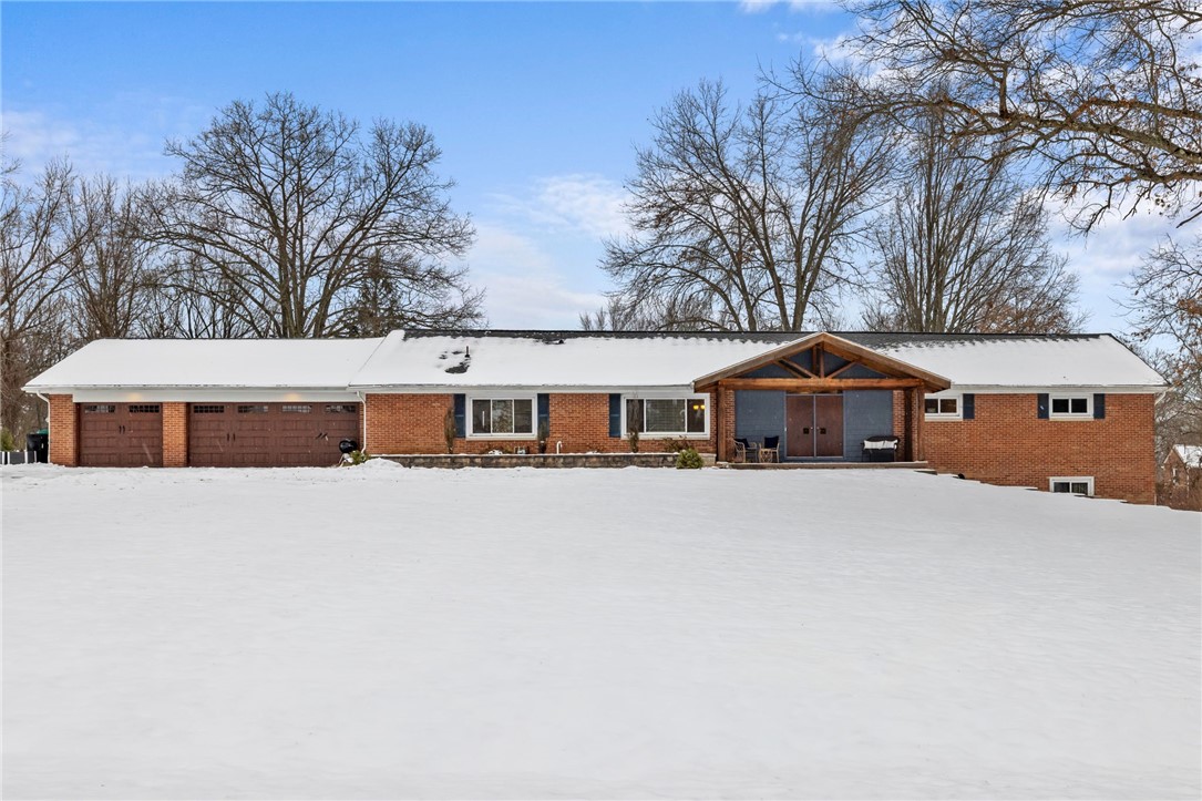 Neshannock Twp, Pennsylvania 16105, United States, 5 Bedrooms Bedrooms, ,4 BathroomsBathrooms,Residential,Active,6545