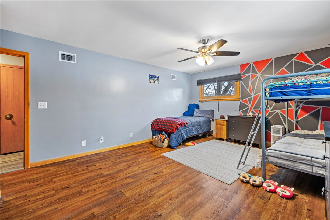 Neshannock Twp, Pennsylvania 16105, United States, 5 Bedrooms Bedrooms, ,4 BathroomsBathrooms,Residential,Active,6545