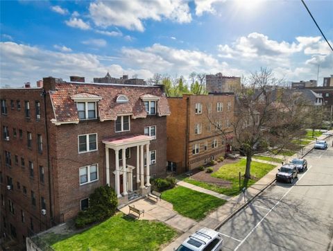 Photo of 44 Academy Ave #28, Pittsburgh, PA 15228 (MLS # 1749434)