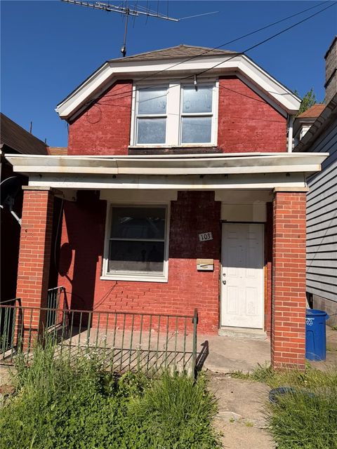 Photo of 103 Romeyn St, Pittsburgh, PA 15210 (MLS # 1752684)