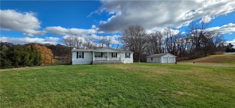Photo of 76 South Kings Creek Rd, Burgettstown, PA 15021 (MLS # 1731643)