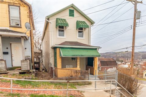 Photo of 700 6th St, Glassport, PA 15045 (MLS # 1744000)