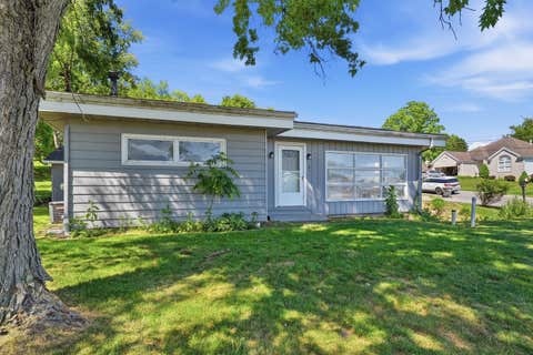 Photo for 121 Crescent Street Street