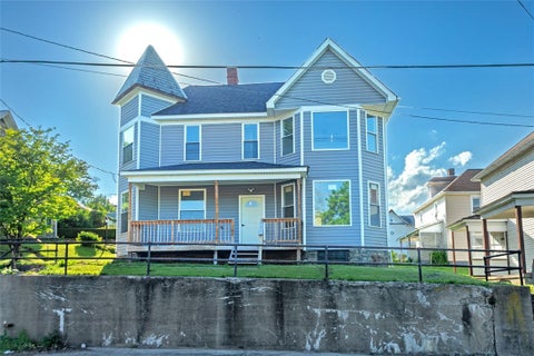 Photo of 435 N Broadway St, Scottdale, PA 15683 (MLS # 1758665)