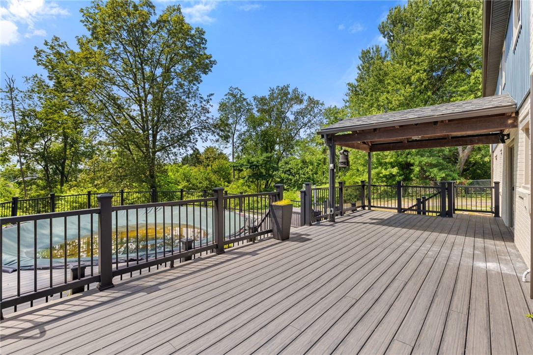 Moon/Crescent Twp, Pennsylvania 15108, United States, 4 Bedrooms Bedrooms, ,5 BathroomsBathrooms,Residential,Active,193537