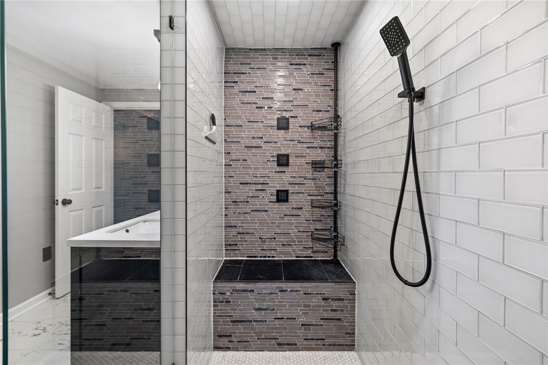 Moon/Crescent Twp, Pennsylvania 15108, United States, 4 Bedrooms Bedrooms, ,5 BathroomsBathrooms,Residential,Active,193537