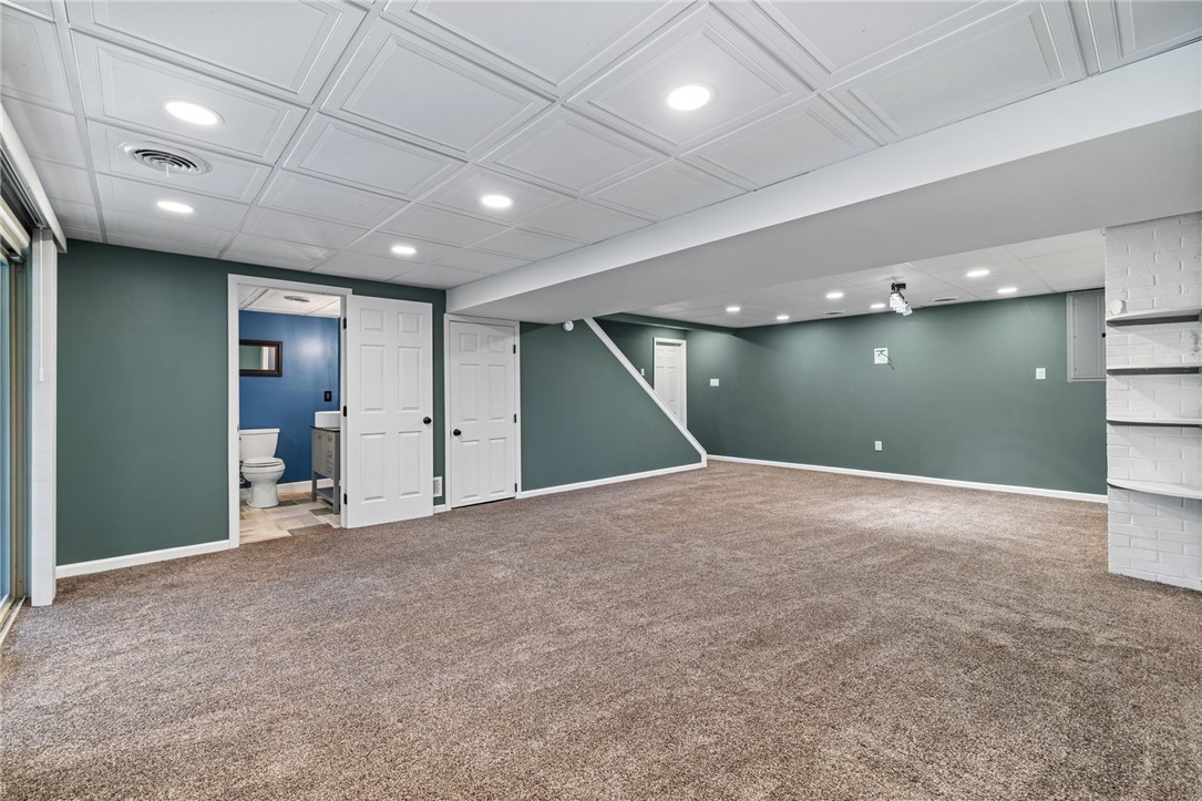 Moon/Crescent Twp, Pennsylvania 15108, United States, 4 Bedrooms Bedrooms, ,5 BathroomsBathrooms,Residential,Active,193537