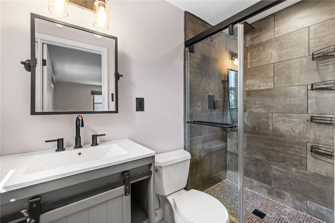 Moon/Crescent Twp, Pennsylvania 15108, United States, 4 Bedrooms Bedrooms, ,5 BathroomsBathrooms,Residential,Active,193537