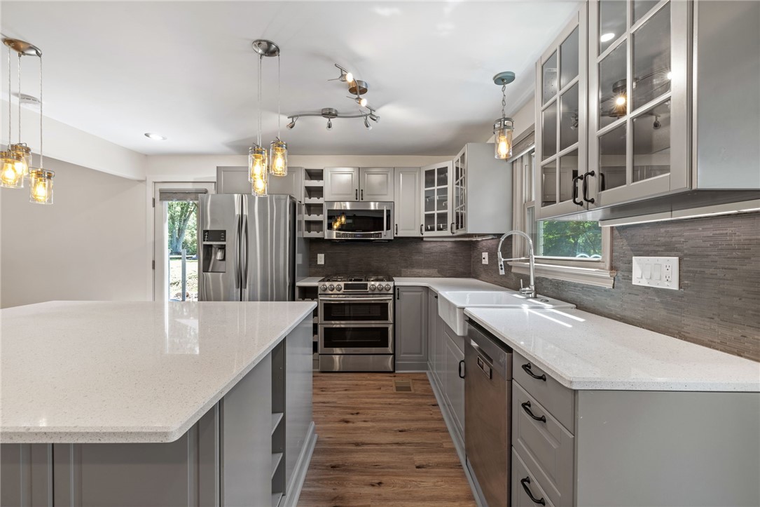 Moon/Crescent Twp, Pennsylvania 15108, United States, 4 Bedrooms Bedrooms, ,5 BathroomsBathrooms,Residential,Active,193537