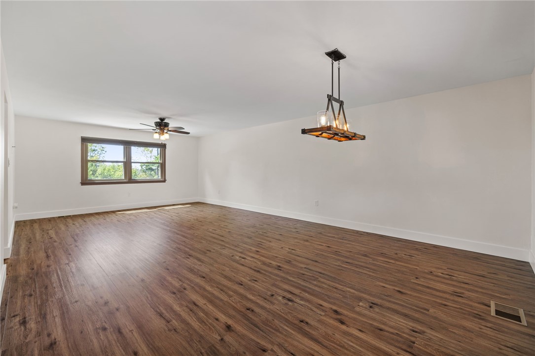 Moon/Crescent Twp, Pennsylvania 15108, United States, 4 Bedrooms Bedrooms, ,5 BathroomsBathrooms,Residential,Active,193537