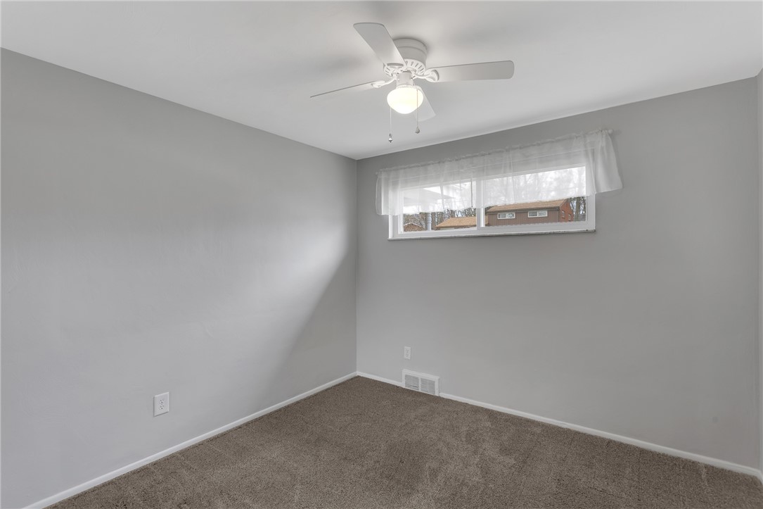 611 Blueberry Rd Rd, Monroeville, Pennsylvania image 16