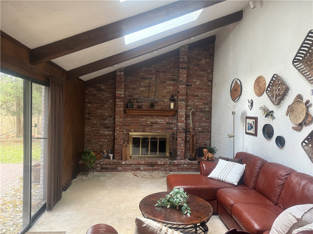 Murrysville, Pennsylvania 15668, United States, 4 Bedrooms Bedrooms, ,3 BathroomsBathrooms,Residential,Contingent,236669