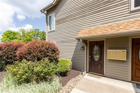 1265 Norberry Ct 18 Cranberry Twp PA 16066