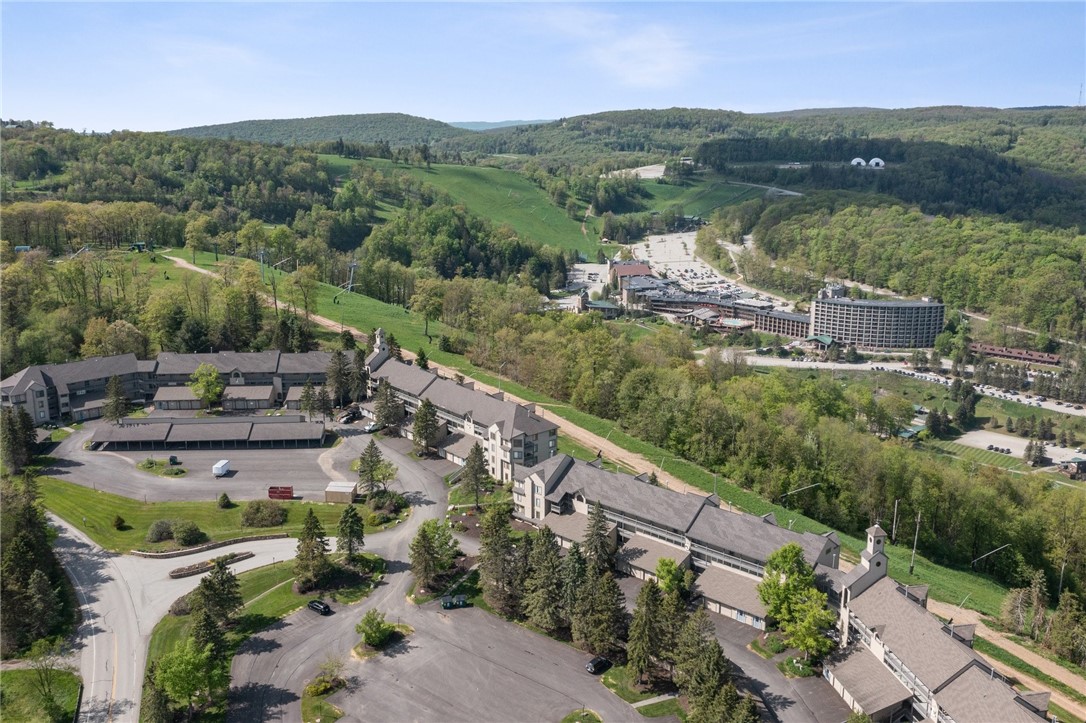 Seven Springs Resort, Pennsylvania 15622, United States, 3 Bedrooms Bedrooms, ,2 BathroomsBathrooms,Residential,Active,87546