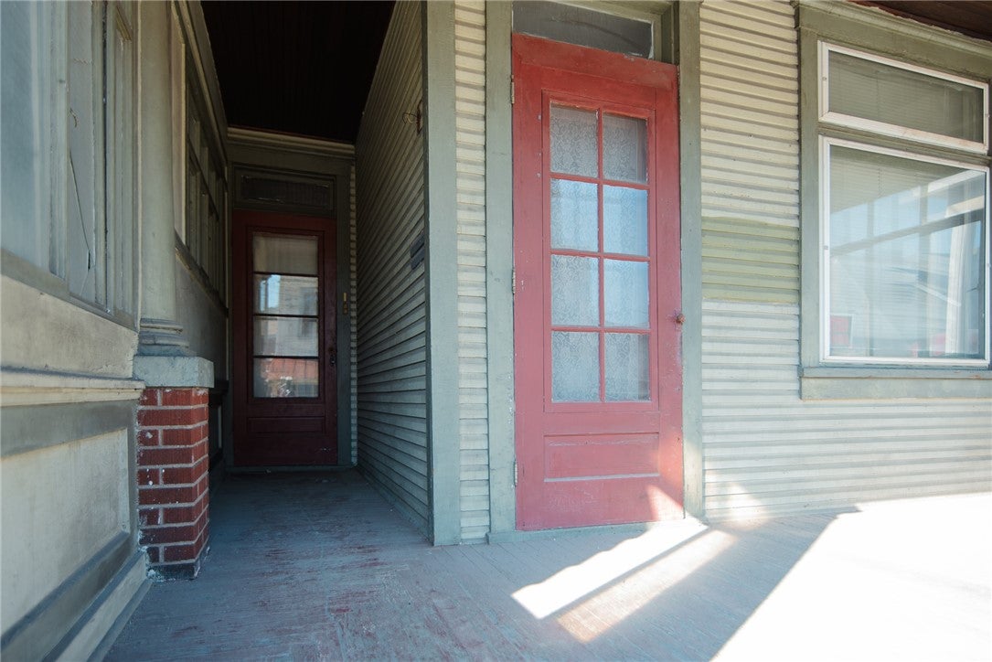 221 Mckean Ave