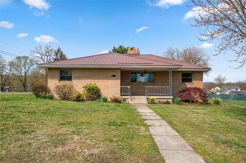 Photo of 188 Zdina St, Leechburg, PA 15656 (MLS # 1742136)