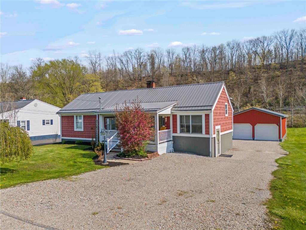 87 Greene St, Clarksville, Pennsylvania image 2