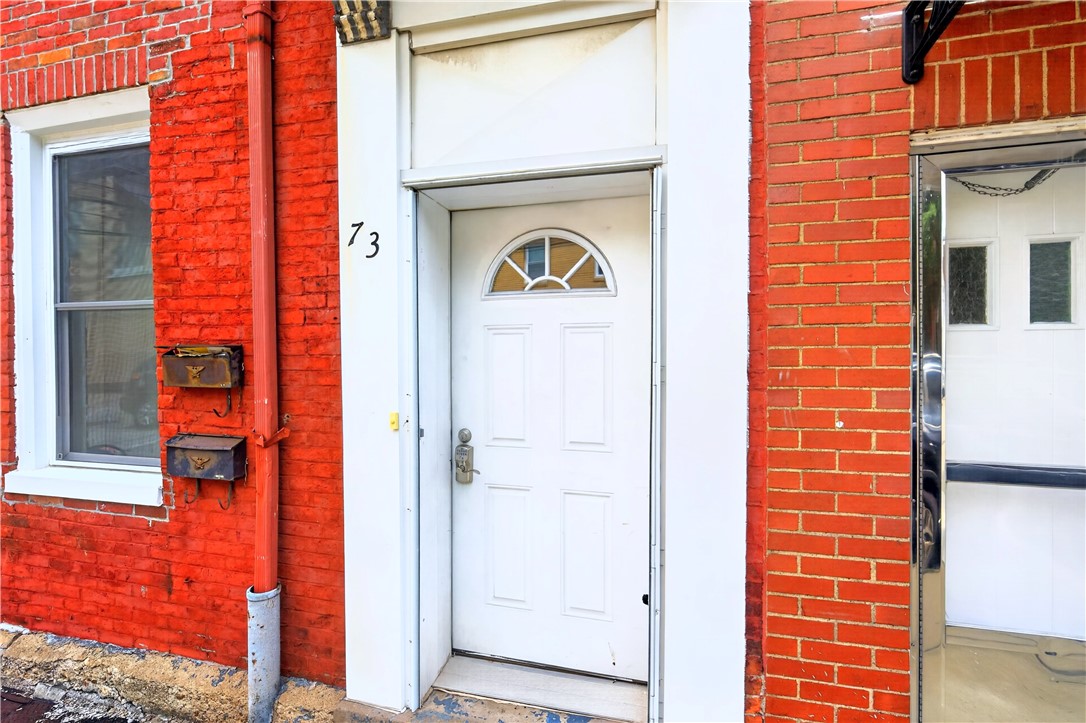 73 S 14th St