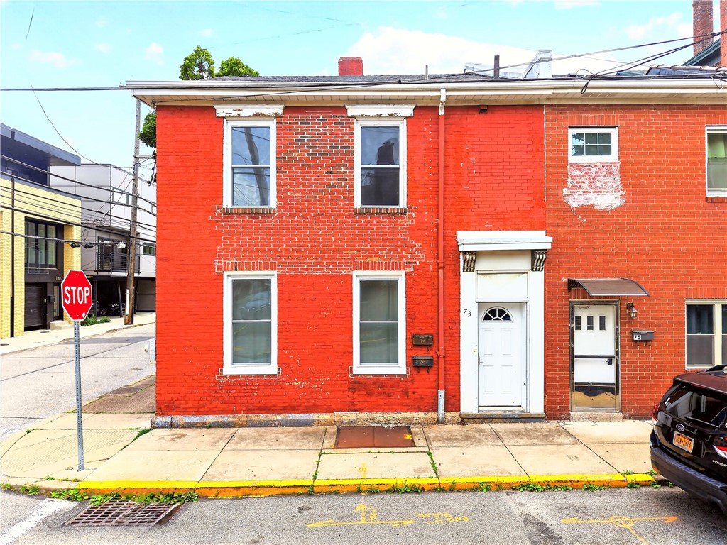 73 S 14th St