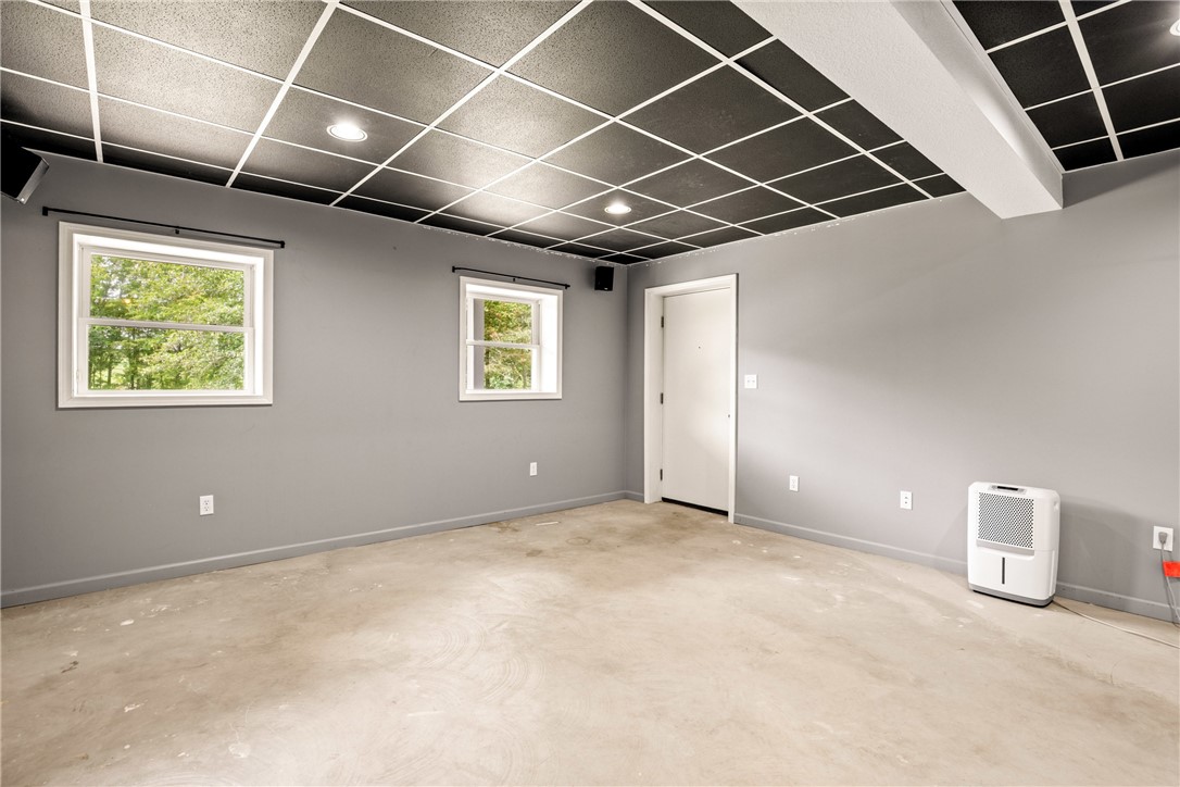 Salisbury, Pennsylvania 15558, United States, 1 Bedroom Bedrooms, ,2 BathroomsBathrooms,Residential,Active,197971