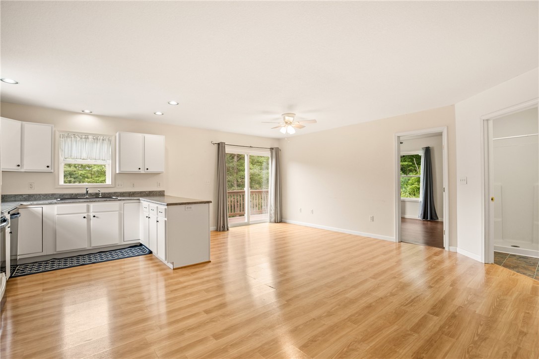 Salisbury, Pennsylvania 15558, United States, 1 Bedroom Bedrooms, ,2 BathroomsBathrooms,Residential,Active,197971