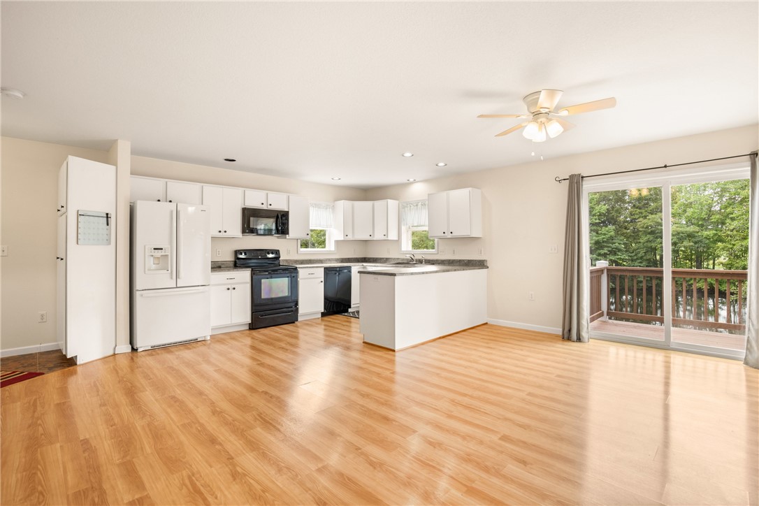 Salisbury, Pennsylvania 15558, United States, 1 Bedroom Bedrooms, ,2 BathroomsBathrooms,Residential,Active,197971