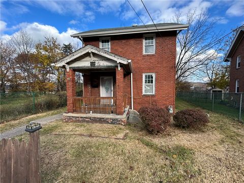 Photo of 357 Ohio Ave, Clairton, PA 15025 (MLS # 1735275)