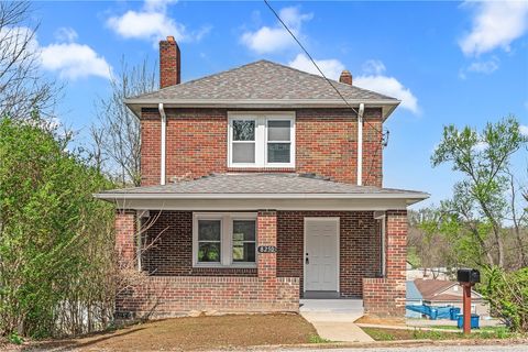 Photo of 8250 Aber Dr Rd, Pittsburgh, PA 15147 (MLS # 1749392)