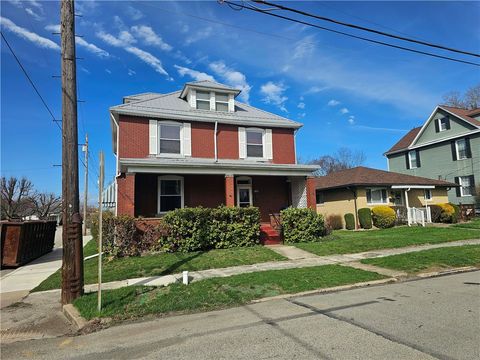 Homes For Sale - 202 E Patterson Ave Ave<br/> Fayette County, Connellsville, PA 15425