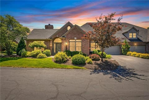 Photo of 702 Appleridge Ct, Gibsonia, PA 15044 (MLS # 1759365)