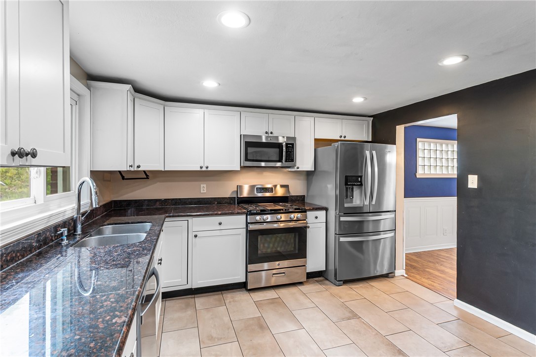 Baldwin Boro, Pennsylvania 15236, United States, 5 Bedrooms Bedrooms, ,3 BathroomsBathrooms,Residential,Contingent,137255