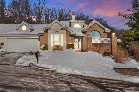 Condo For Sale - 501 Sheridan Ln<br/> Murrysville, PA 15632